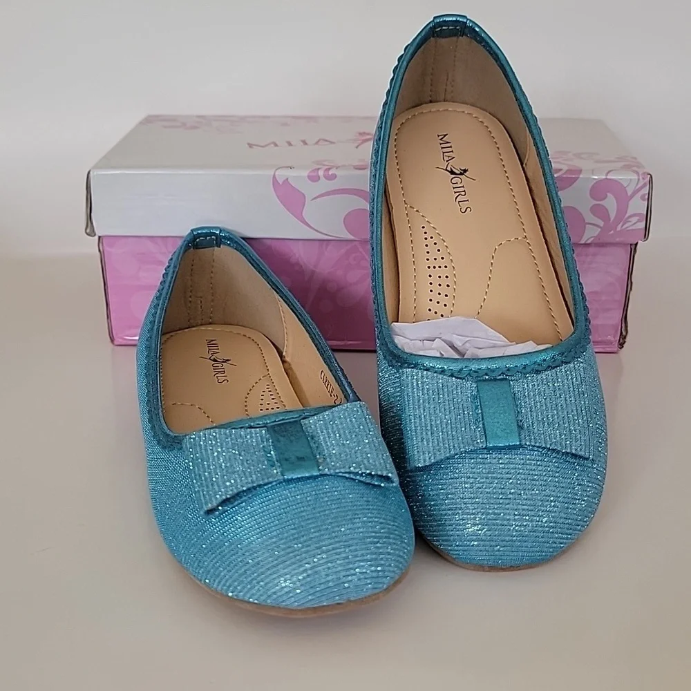 Mila girl shoes size 2 color blue